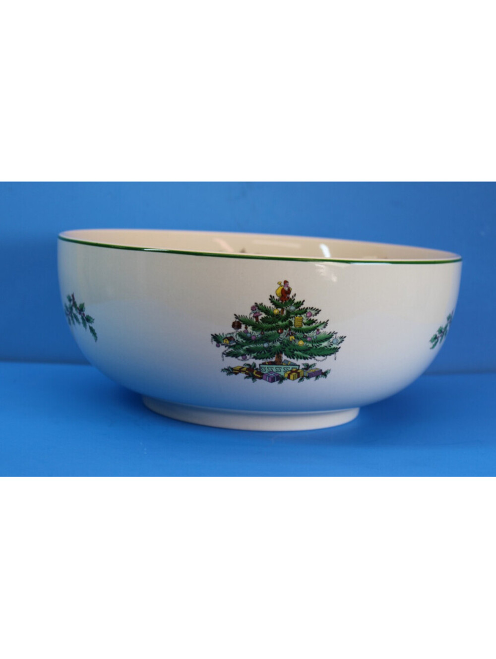 Spode Christmas Tree S3324-A8 Large 9" Serving Bowl LNC